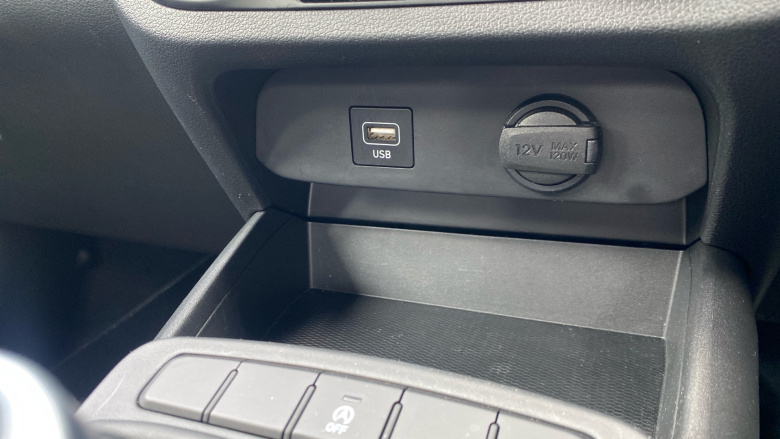 Hyundai i10 1.0 MPi SE Connect 5dr Petrol Hatchback